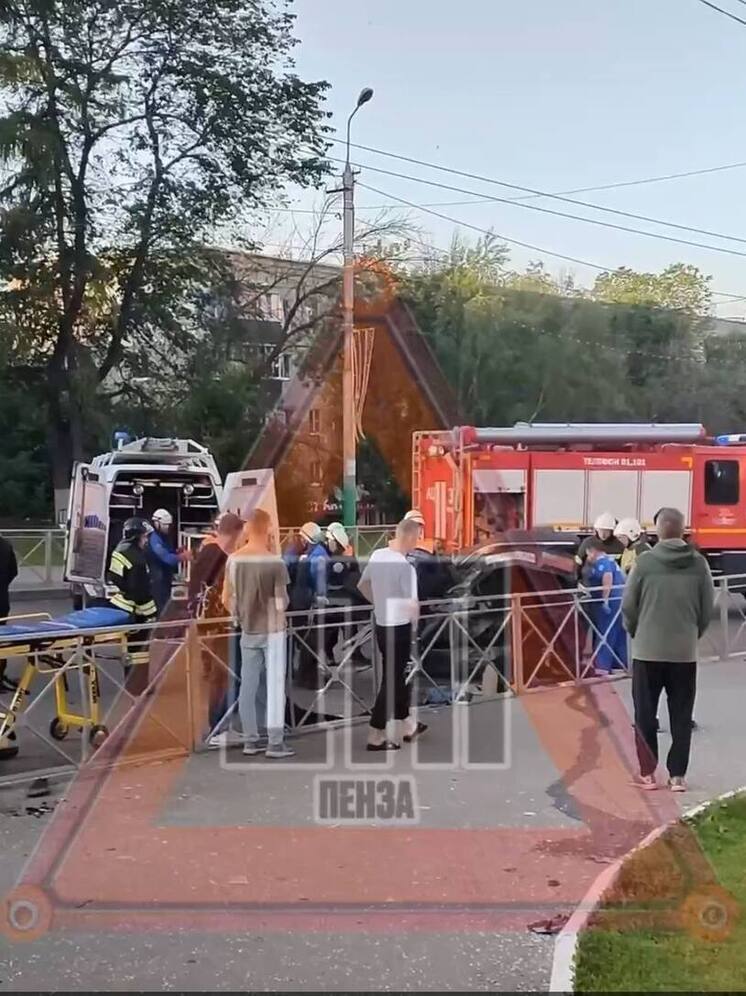 «ВАЗ-2107» и «Фольксваген» попали в ДТП возле ТЦ «Южный»