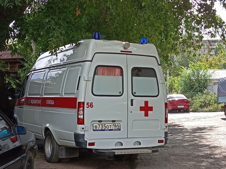 В Шиханах пенсионерка упала с третьего этажа, пока муж был на базаре
