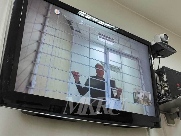 Обвиняемый в мошеничестве топ-менеджер ТГК-14 Виктор Мясник останется в СИЗО