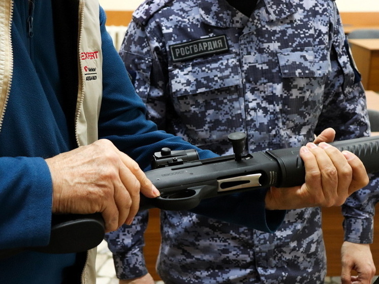 Жители Марий Эл с помощью Росгвардии передают оружие на СВО