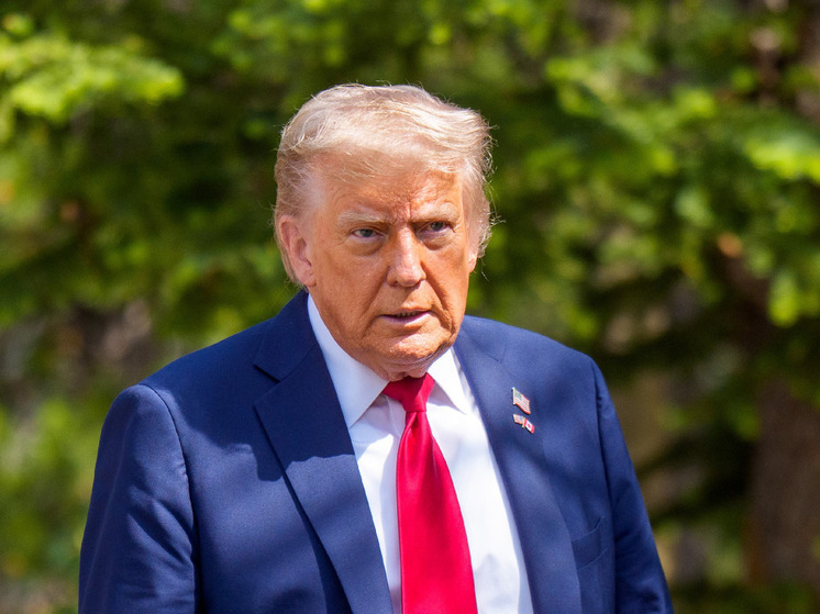 Аналитик Джонсон: советники Трампа обманом толкают его к войне с Ираном