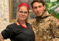 Ветеран СВО и известный боец Закарья Алиев (позывной Смайлик) был замечен на художественной выставке, посвященной специальной военной операции