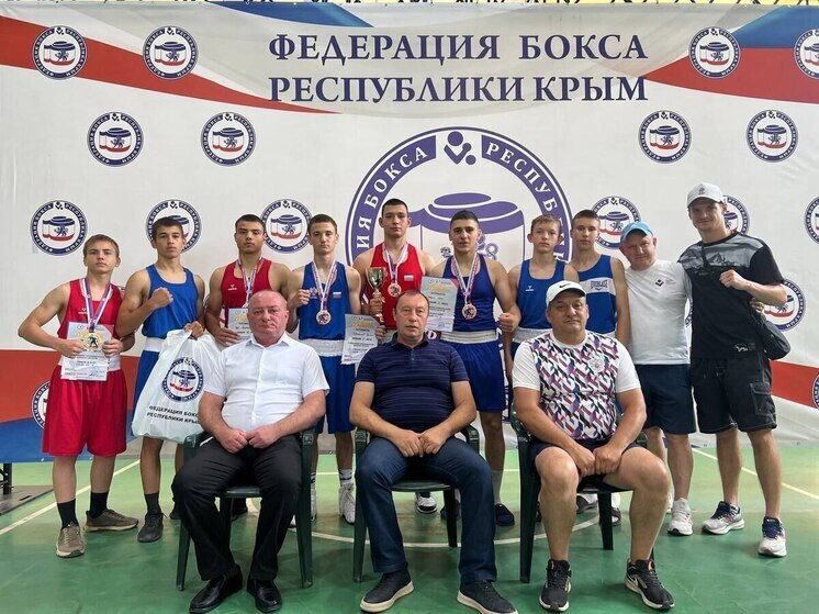 Херсонские боксеры вернулись с медалями из Симферополя