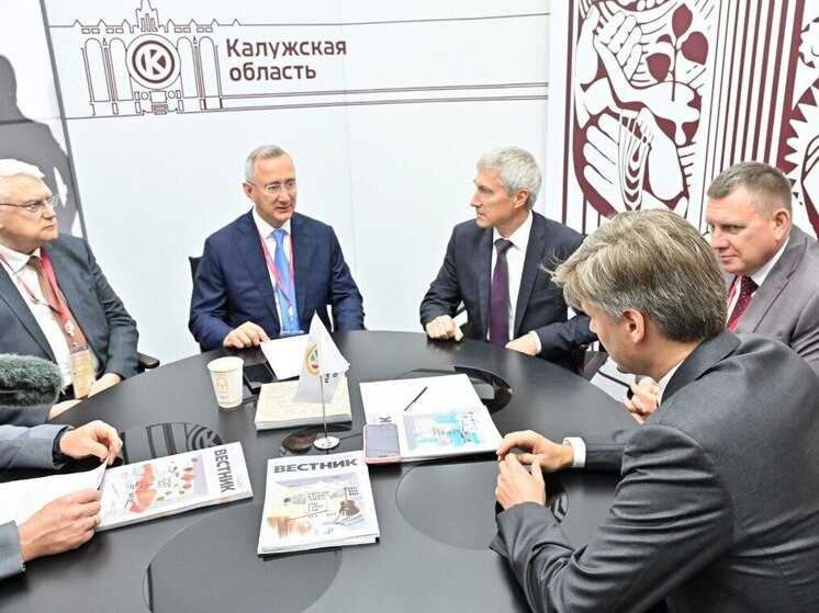 Калужский губернатор встретился с главой «Роскосмоса»