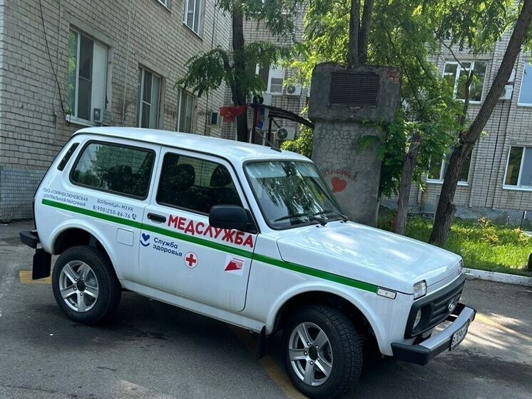 В больницу Горячего Ключа по нацпроекту передали два новых автомобиля