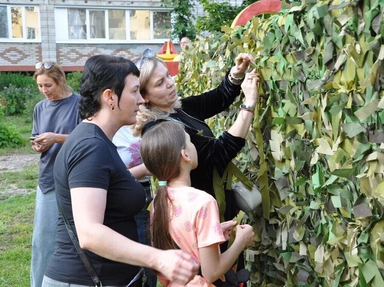 Военно-патриотический праздник объединил калужан на Пролетарской