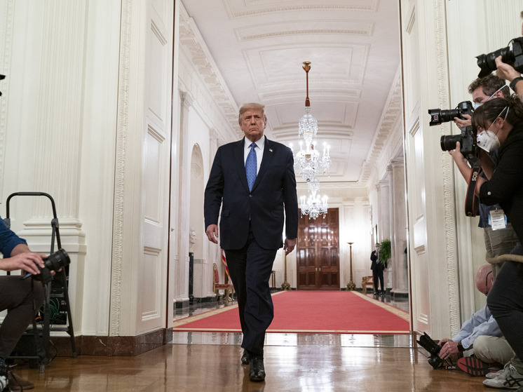 Трамп не исключил, что власть в Иране может смениться