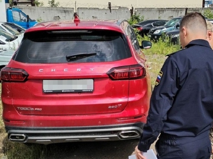 Внедорожник пьяной нижегородки приставы отправил на СВО