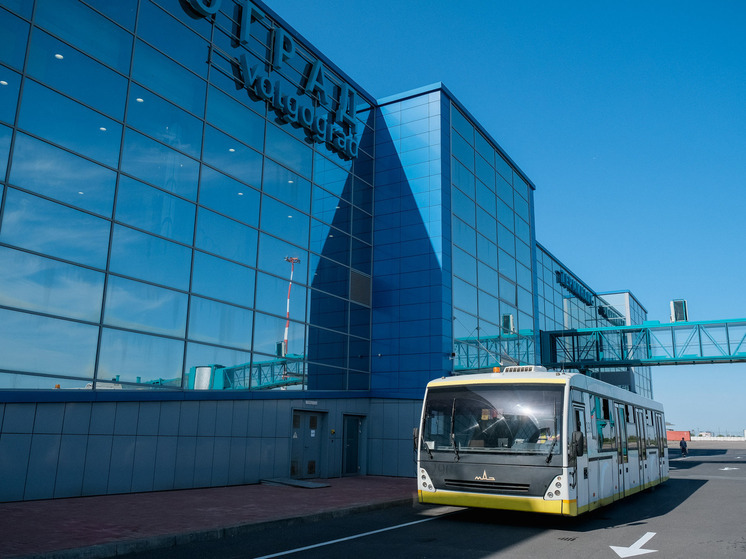 В аэропорту Волгограда задерживаются прилет и вылет нескольких рейсов