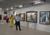 Масштабная краевая выставка, посвященная 80-летию Великой Победы, открылась в столице региона