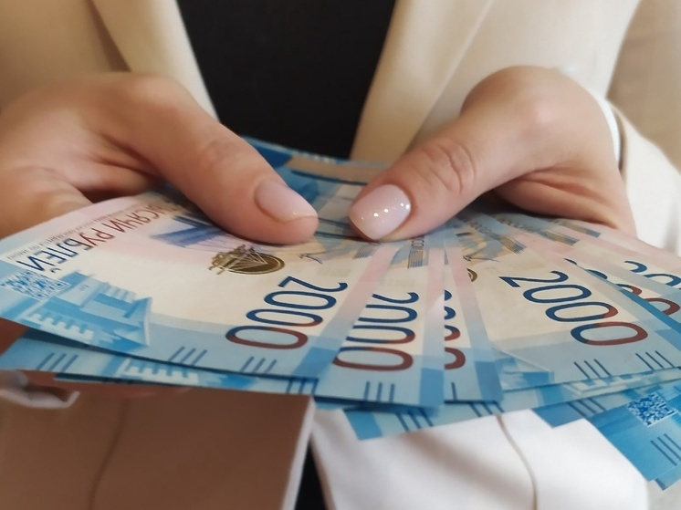 Около 400 заявок на выплаты за первенца поступило от молодых вологжанок