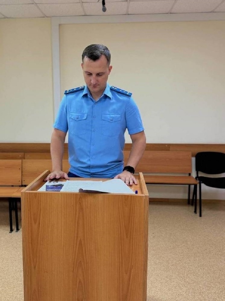 Надымчанка за ранение подруги ножом схлопотала принудительные работы