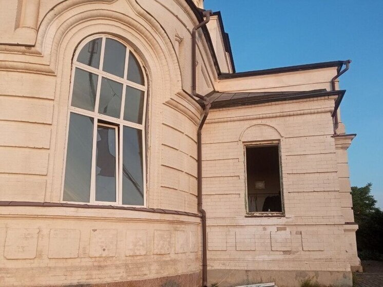 ВСУ с ночи обстрелами повредили храм и троллейбус в ДНР
