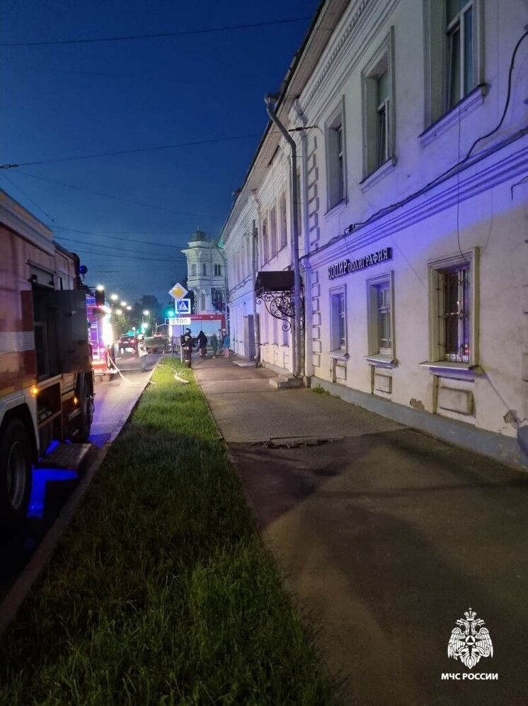 Костромское МЧС сообщило подробности пожаре на Симановского