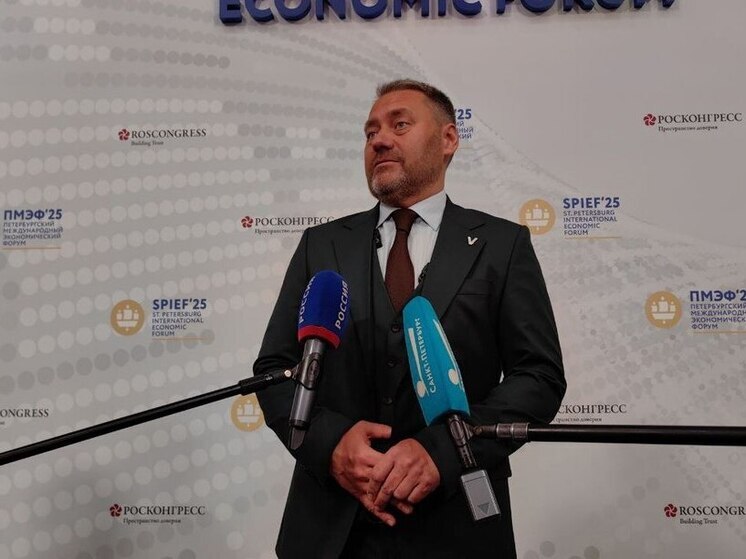 Бельский на ПМЭФ рассказал о Петербурге как экономическом центре страны