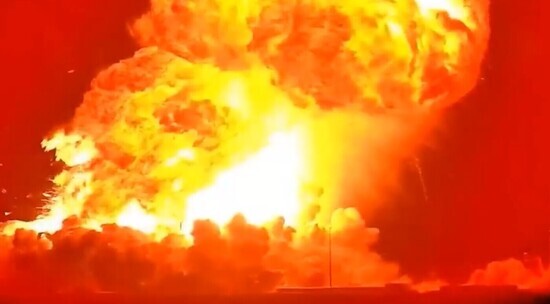 В Техасе взорвалась ракета-носитель Starship компании SpaceX: эпичные кадры