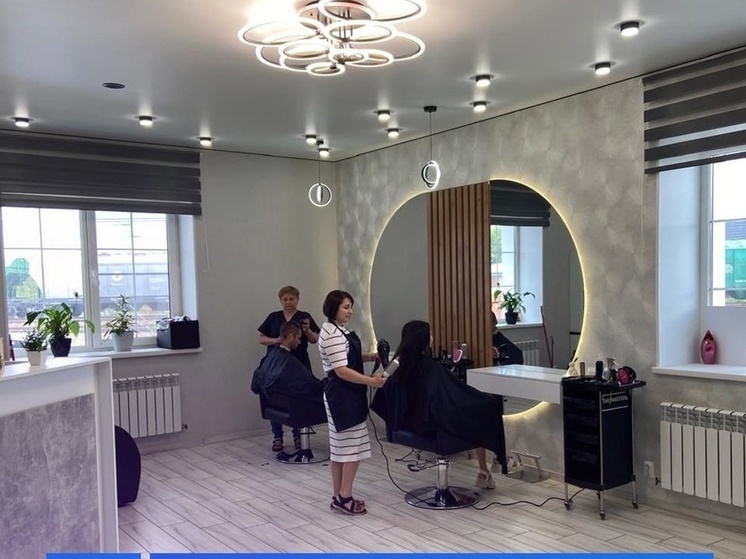 Белгородка благодаря соцконтракту открыла салон в центре Нового Оскола