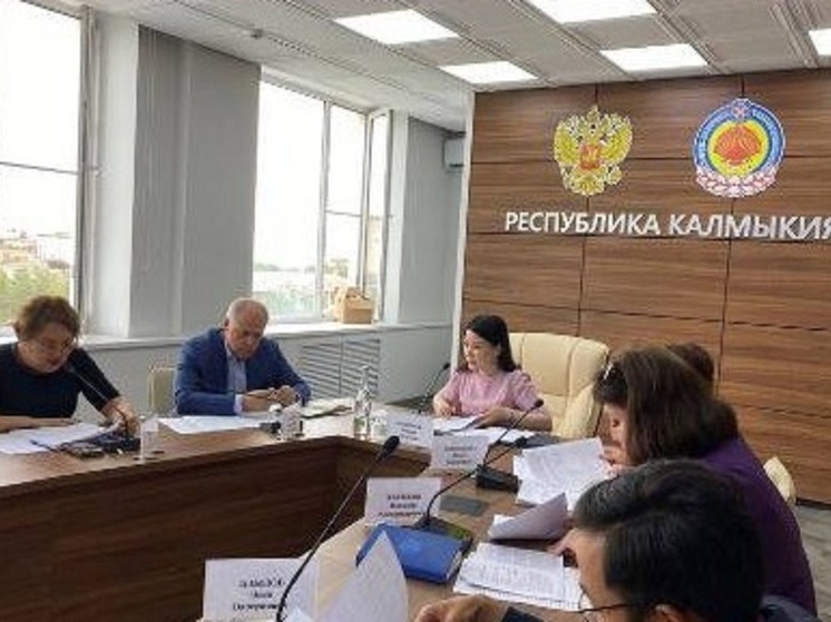 Пять организаций Калмыкии имеют задолженность перед работниками