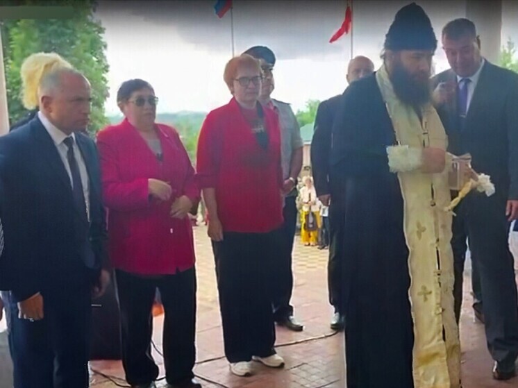 В Орловской области открыли мемориальную доску в честь погибшего в ходе СВО Александра Артамохина