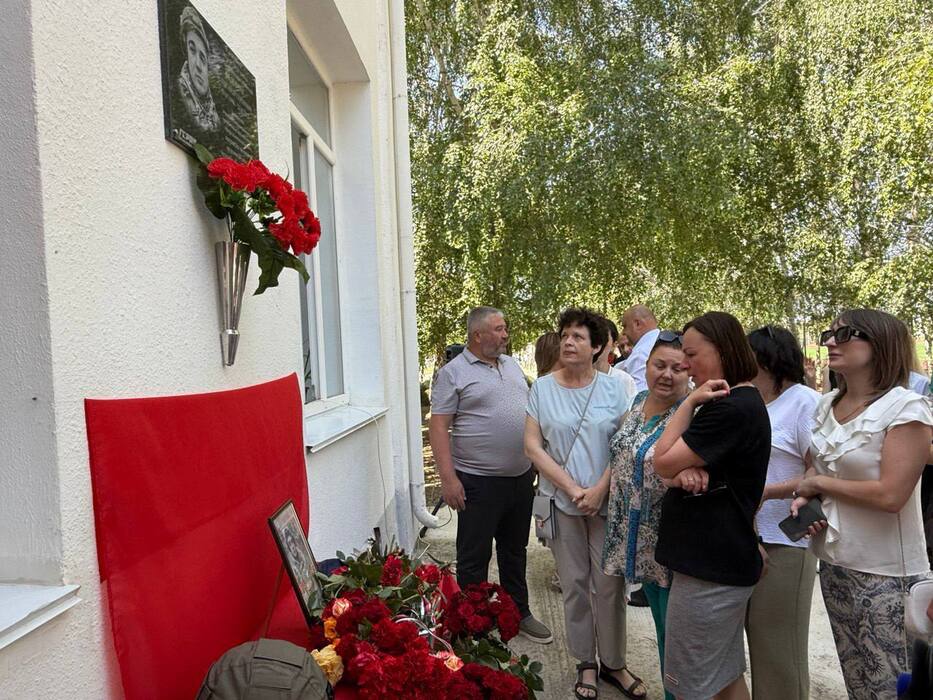 В Крыму открыли мемориальную доску погибшему военкору Александру Федорчаку: фоторепортаж