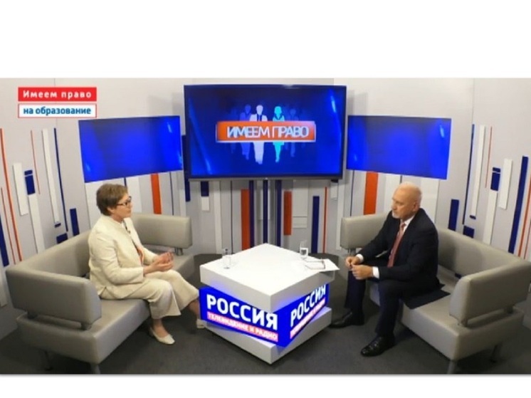 Ярославский омбудсмен Сергей Бабуркин узнал о работе образовательных комплексов