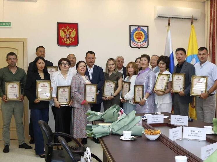 В Калмыкии наградили производителей лучших товаров