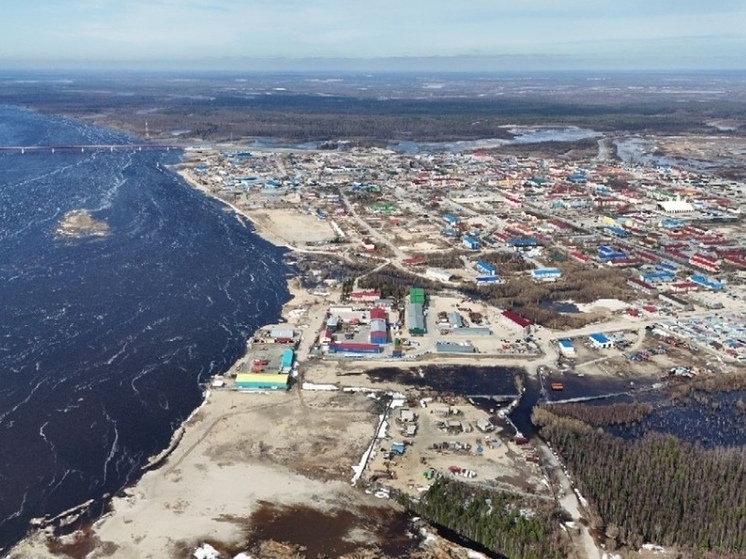 Введенный из-за паводка режим повышенной готовности отменили в Уренгое