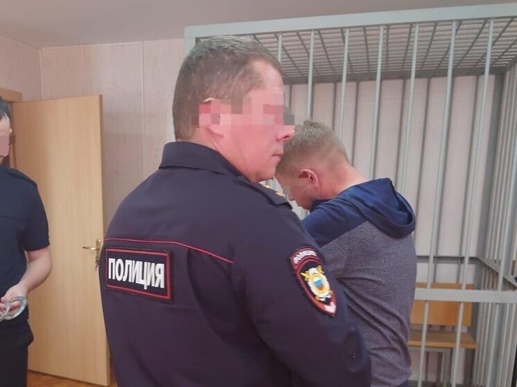 В Братске за взятки осудили начальника РЭО ГИБДД