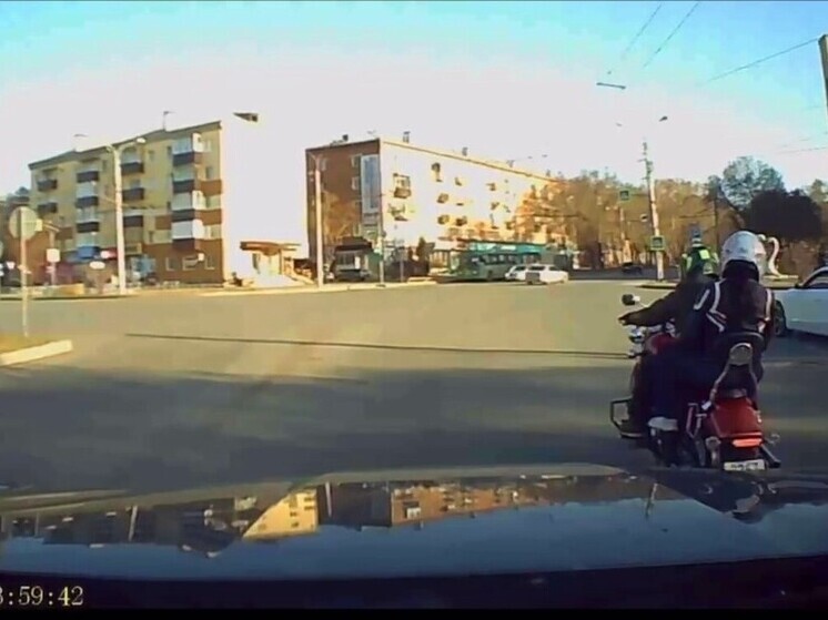 В Абакане разыскивают владельца регистратора, снявшего на видео ДТП с Yamaha