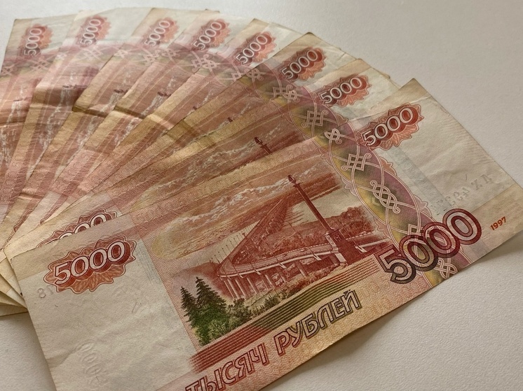 В Новосибирске пострадавшей в троллейбусе пенсионерке выплатят 80 тысяч компенсации