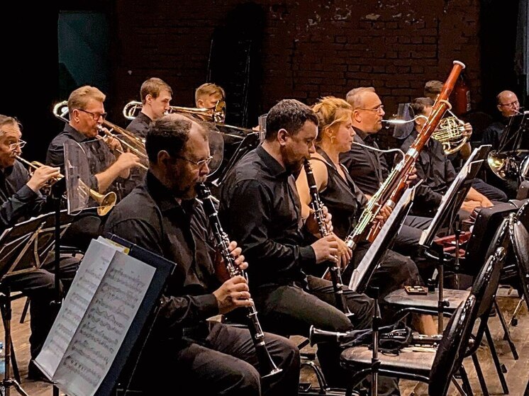 На закрытии сезона в Хакасской филармонии выступили мастера трех республик