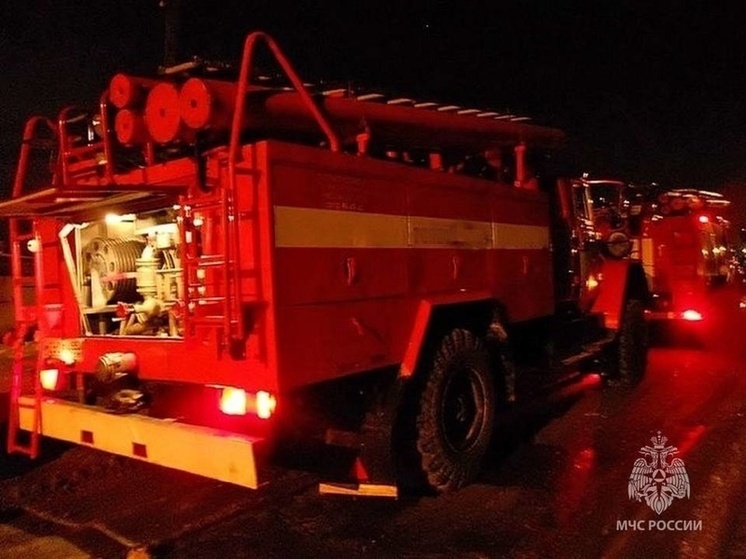 В Бежице горел двухквартирный жилой дом