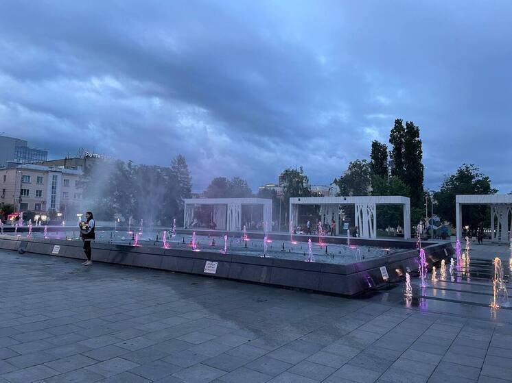 Забор у главного фонтана Пензы не продержался и дня