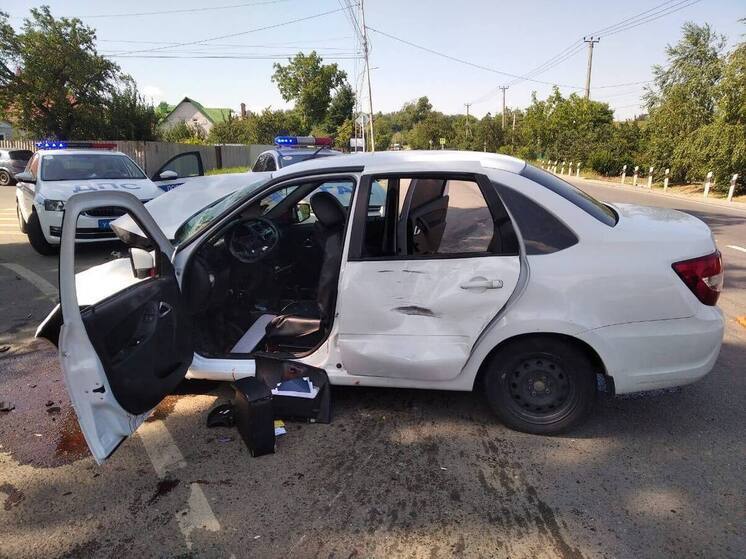 В Невинномысске в ДТП пострадали трое взрослых и двое детей