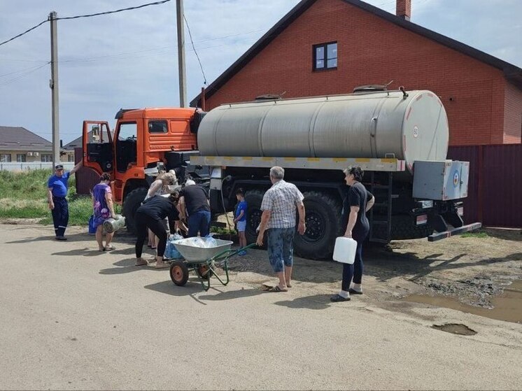 В поселке Российском отключили воду из-за аварии на насосе