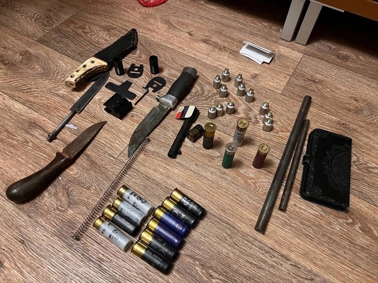 Жителя Вологды задержали за хранение оружия и угрозу убийством