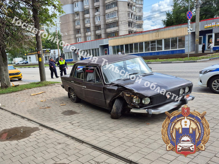 Опасное перестроение туляка на Volkswagen привело к травмам юного пассажира