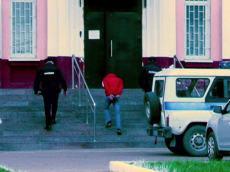 В Курске по делу о мошенничестве задержан тренер ФК «Факел»