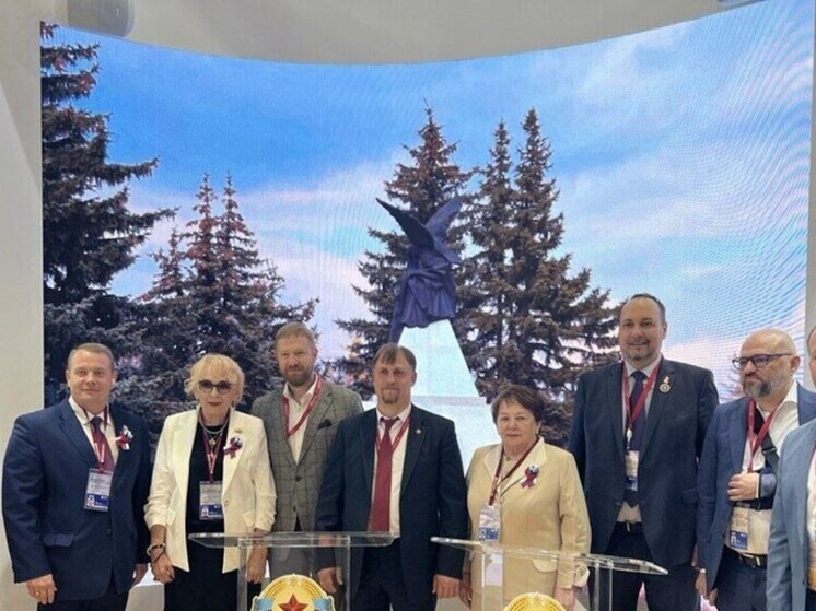 На ПМЭФ-2025 подписано соглашение между организацией работодателей Забайкальского края и ЛНР