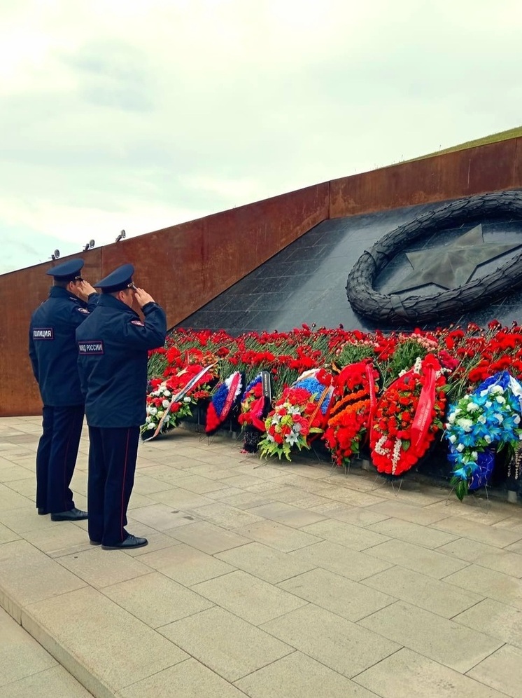 Транспортные полицейские приняли участие в акции ко Дню памяти и скорби в Тверской области