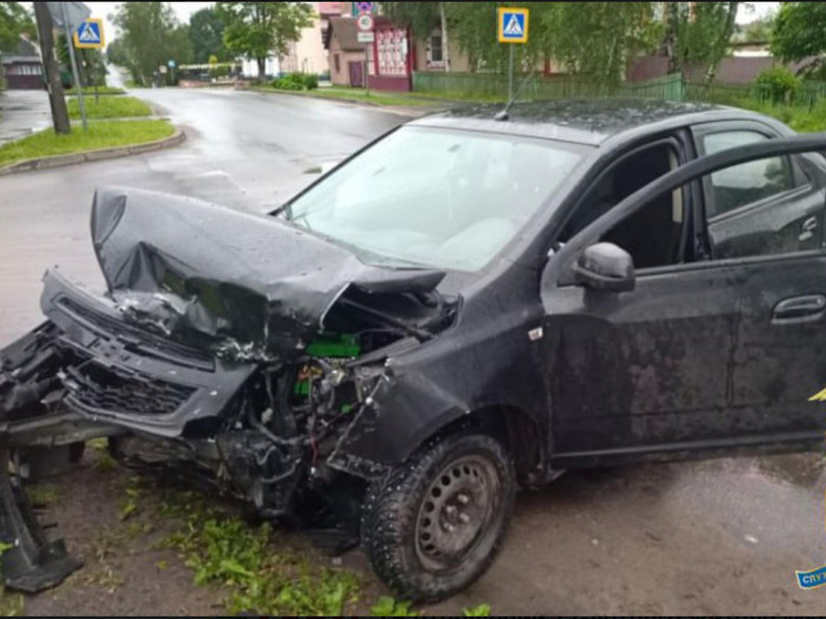 В Ярославской области подросток угнал и разбил чужое авто
