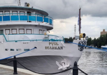 Теплоход «Великая Русь» на котором регулярно отправлялись в круизы и травились горожане и гости столицы, будет пришвартован практически до окончания навигации на Северном речном вокзале