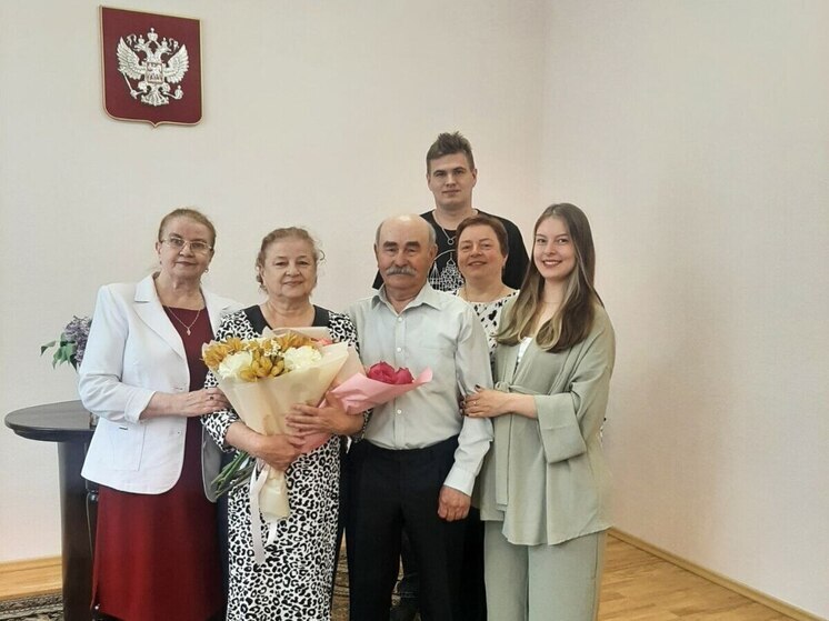 Супруги Матвеевы отметили золотую свадьбу в Медвежьегорске