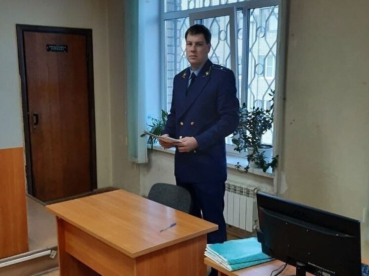  Наркоман из Энгельса пытался разжалобить судей и прокуроров