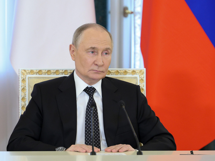 Путин на ПМЭФ-2025: уровень безработицы достиг исторического минимума