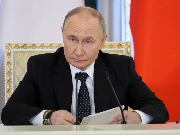 Путин: Уровень бедности в России достиг исторического минимума