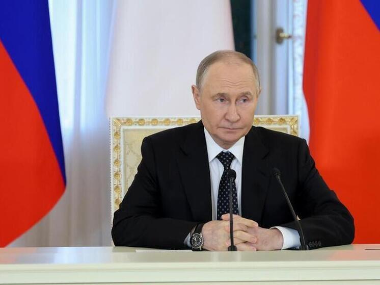 Путин заявил о необходимости совмещения военно-промышленного и гражданского производства