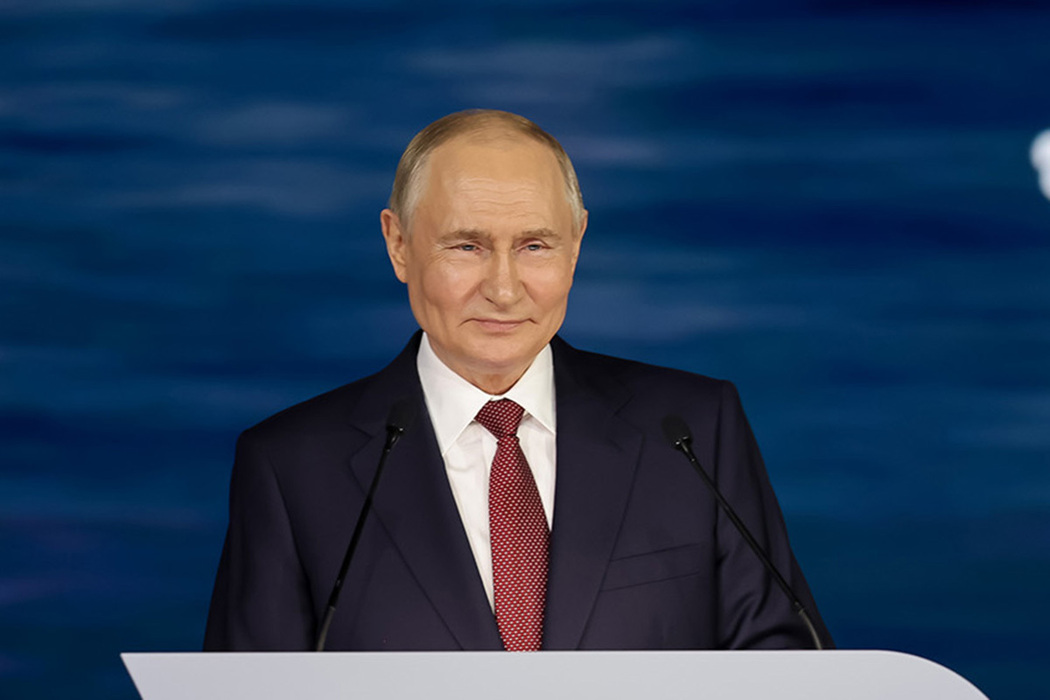 Кадры выступления Путина на пленарном заседании ПМЭФ-2025: лица и эмоции