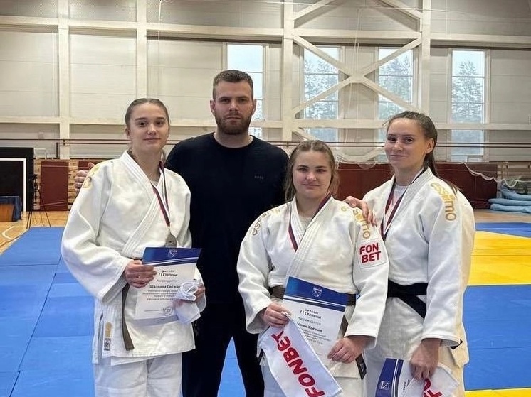 Киришские спорстменки взяли медали на Чемпионате СЗФО по дзюдо