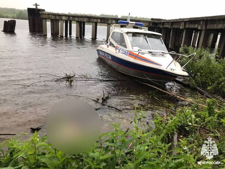 В Твери из Волги достали мертвого мужчину